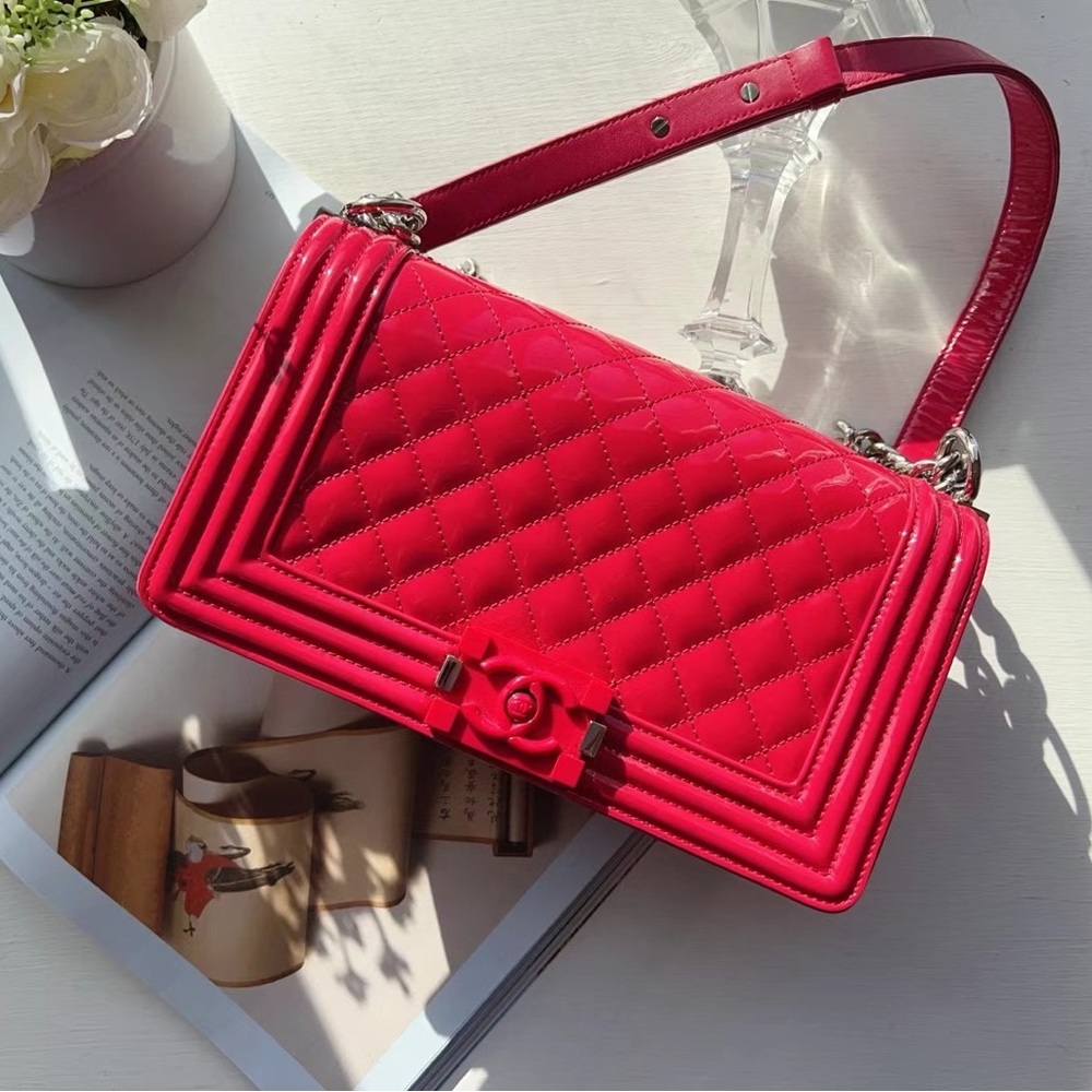 Chanel Le boy Medium Patend Bag Red